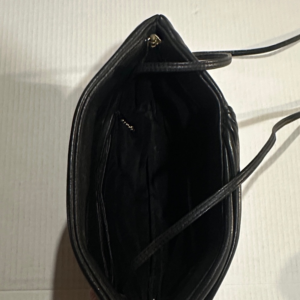 Vintage Brio! Pleated clutch or crossbody Elegant Black Leather Bag pops open - Picture 6 of 10